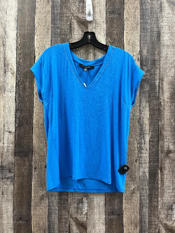 Top Short Sleeve By White House Black Market In Blue, Size: S